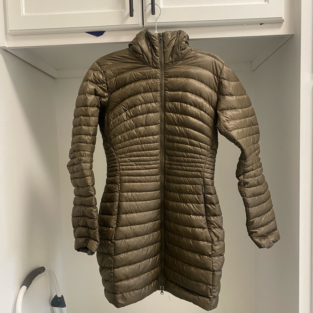 Arc’teryx Nuri Goose Down Jacket size Small